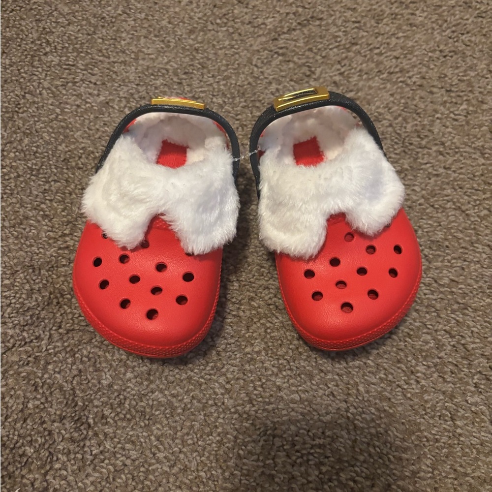 CROCS Red Kids Slippers with White Faux Fur
